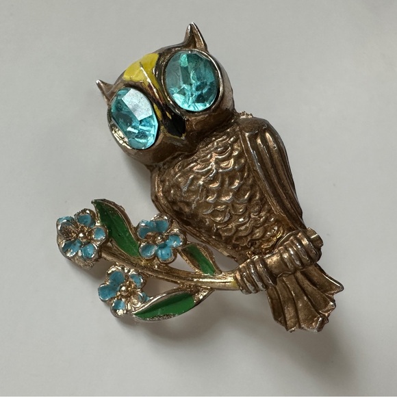 CORO Adolph Katz Gold Tone Metal & Enamel Owl on a Floral Branch Brooch Signed - Picture 1 of 8